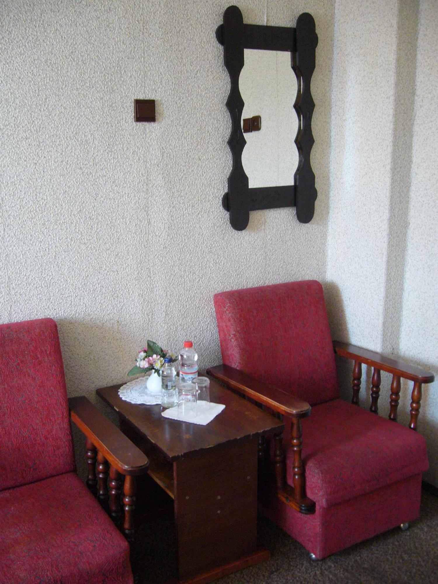 Karet Obiekt Hotelowy Skoczów 외부 사진