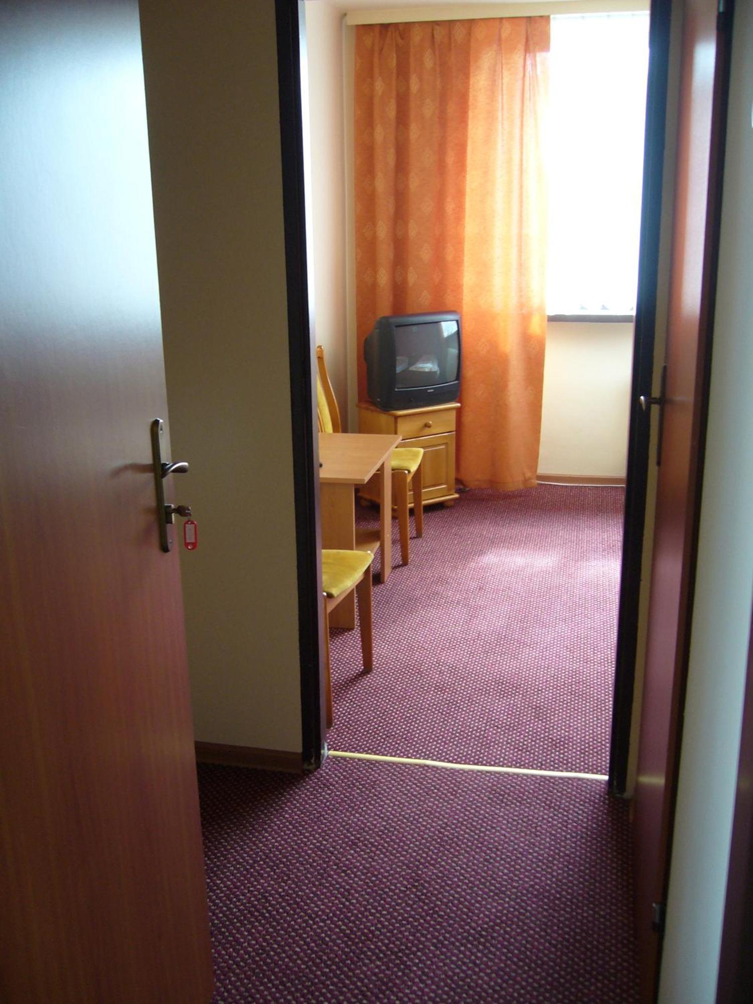 Karet Obiekt Hotelowy Skoczów 외부 사진