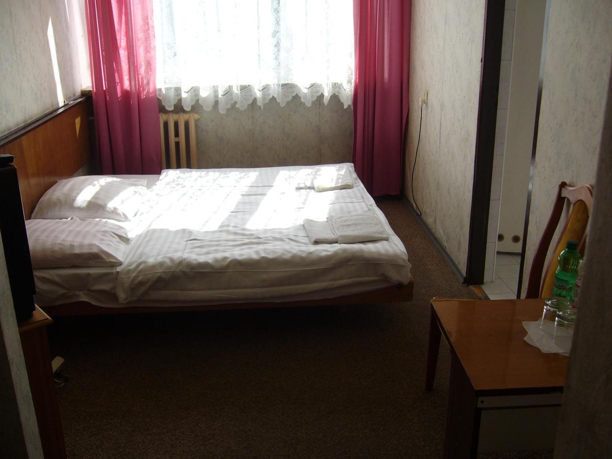 Karet Obiekt Hotelowy Skoczów 외부 사진